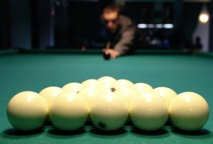 Jak dołączyć do klubu snookera?