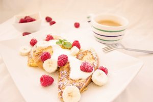 Jak zorganizować toaletkę – praktyczne porady i inspiracje